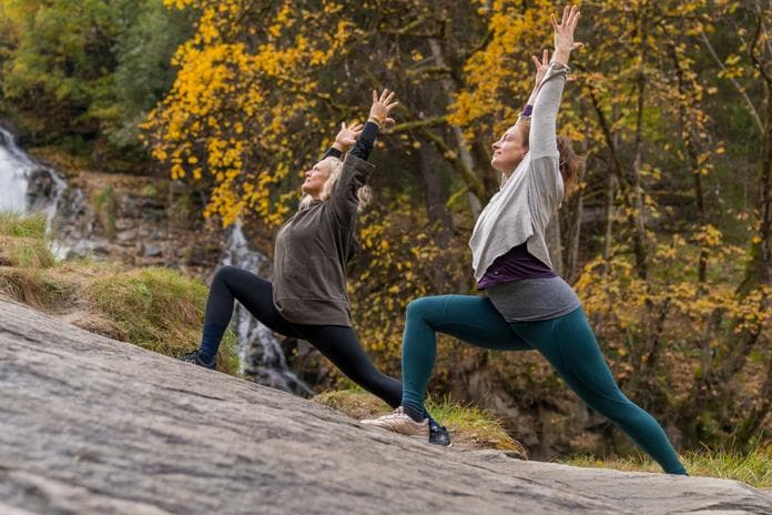Yoga im Goldenen Herbst