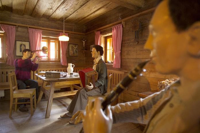 Kunsthandwerks-Ausstellung im Stoani Haus der Musik