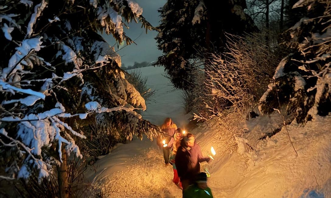 Feuer und Eis - Fackelwanderung in Itter